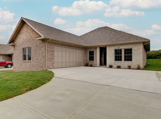 6116 Horizon Dr, Columbus, IN