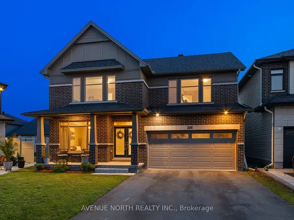 206 Reisling Way, Ottawa, ON K1T 0X1