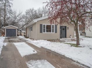 307 Bradley Ct, Midland, MI 48640