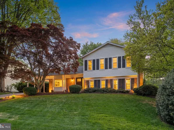 5528 Marlin St, Rockville, MD 20853