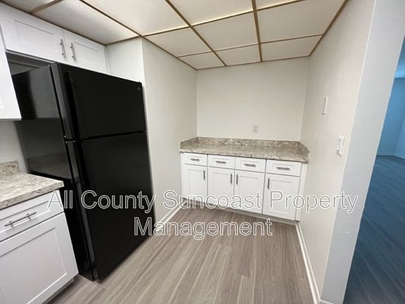 3rd image of 1830 Dr Martin Luther King Jr St N APT 403