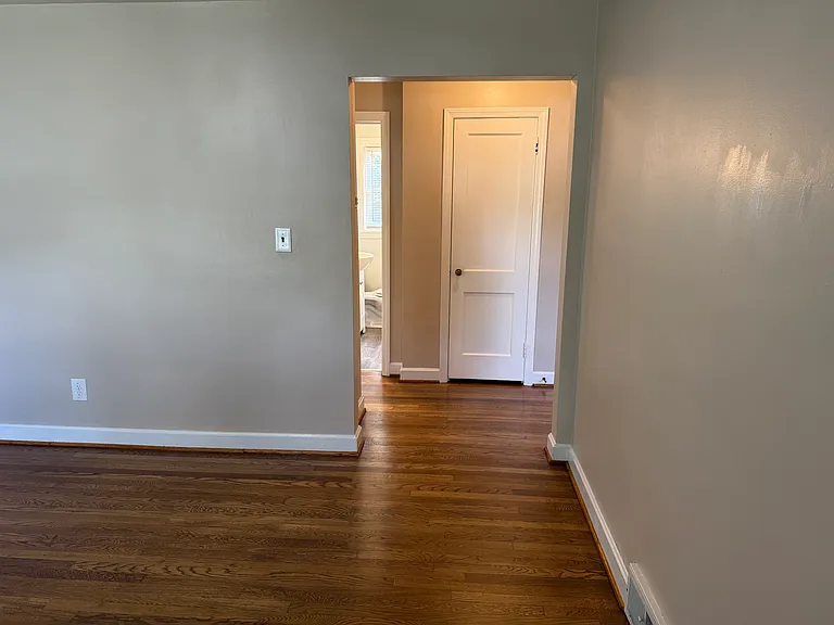 7 Robinwood Ave — Photo 11