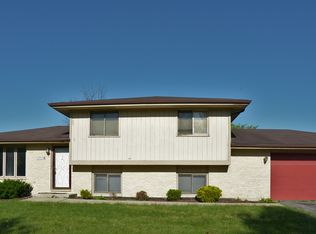 19538 Lake Shore Dr, Lynwood, IL 60411