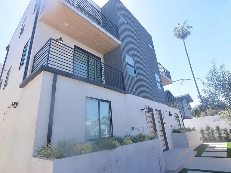 3928 Wisconsin St — Photo 10