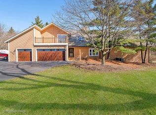 1N453 Indian Knoll Rd, West Chicago, IL 60185