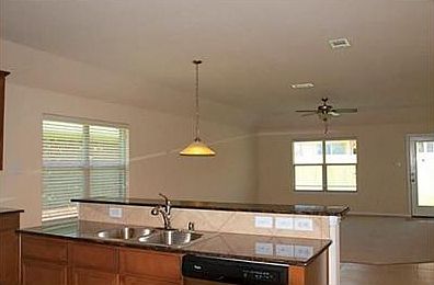 3rd image of 2124 Jasmine Valley Dr