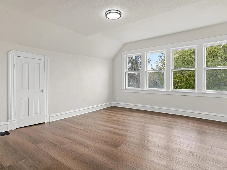 3401 Pillsbury Ave S — Photo 18