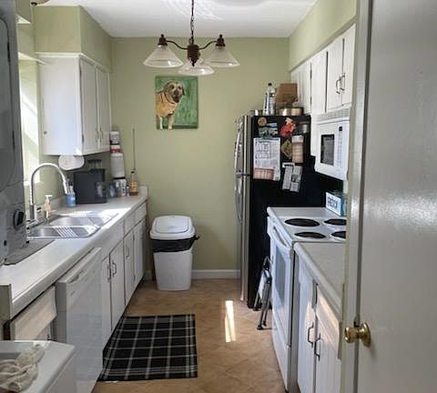3rd image of 198 Dublin Dr #198