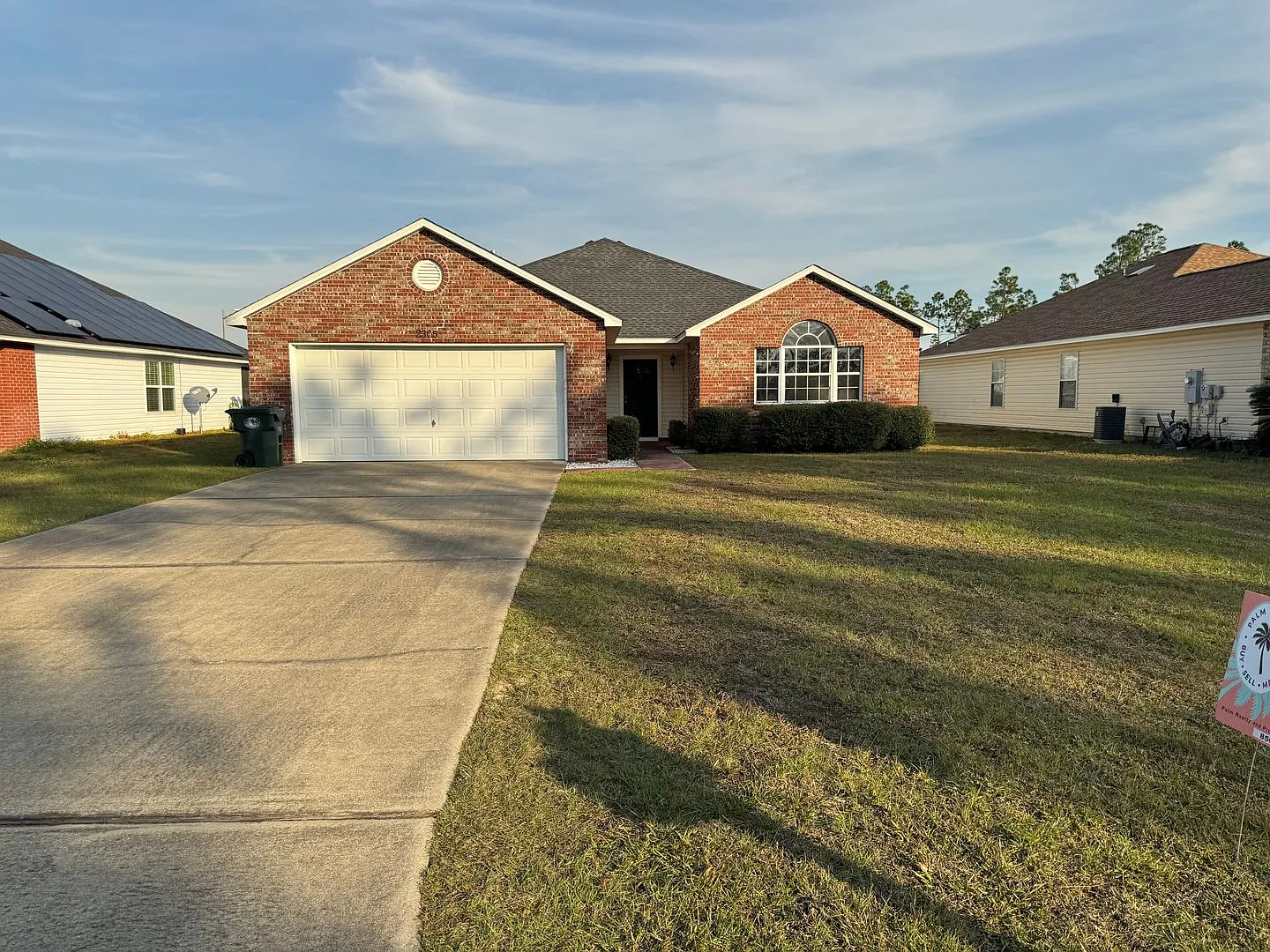 4 Bed 2 Bath — Photo 1