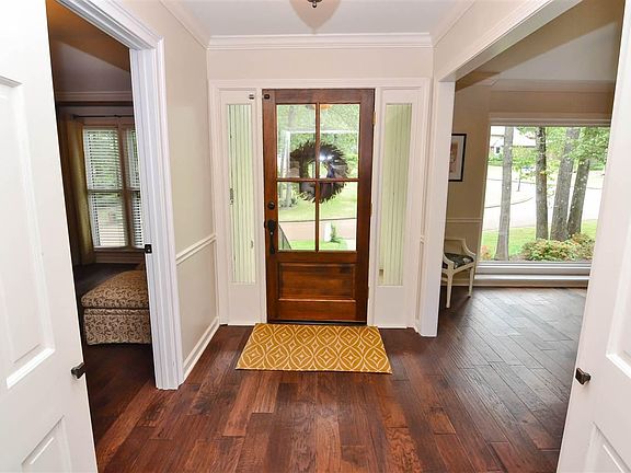 4th image of 2501 Cedar Dale Dr
