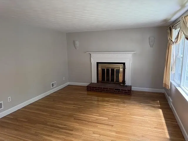7 Puritan Rd — Photo 10