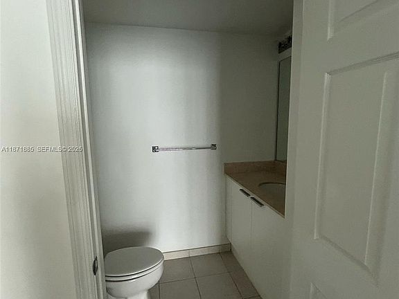 3rd image of 140 S Dixie Hwy APT 816
