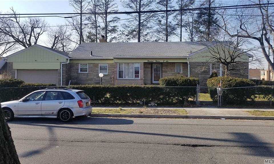 1st image of 112-06 225th St
