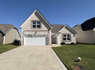 354 Green Hills Dr, Springfield, TN 37172