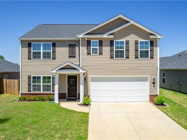 2923 Cullens Dr, Graham, NC 27253