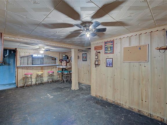 5th image of 143 Holland St