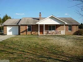 Home for Sale in Randleman, North Carolina $140,000