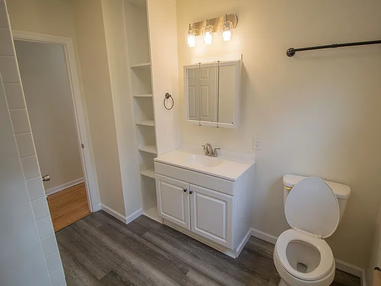 27 Hanifin Ave — Photo 8