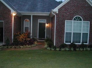 158 Gardenside Dr, Alabaster, AL 35007