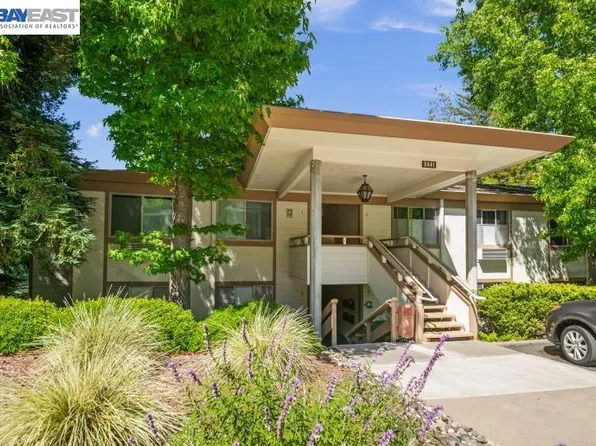 3441 Tice Creek Dr APT 4, Walnut Creek, CA 94595