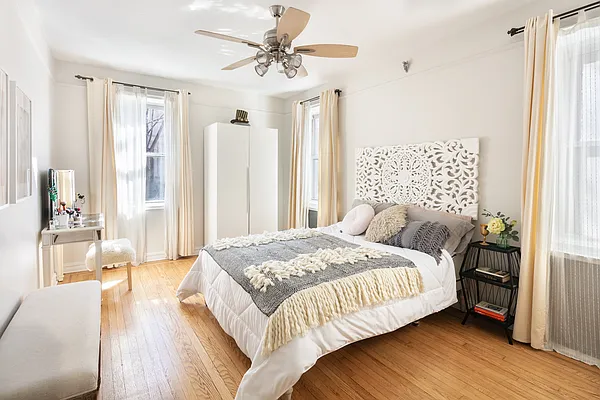 Sold by Compass | media 4