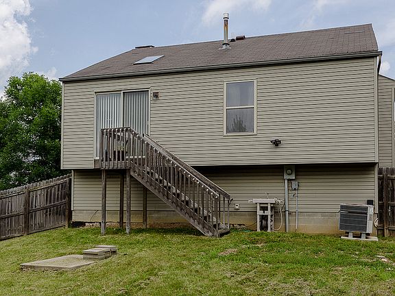 4th image of 3325 Whitfield Dr