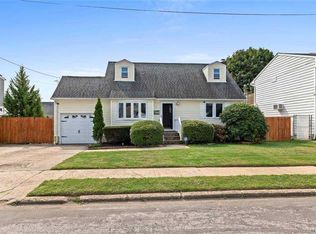 56 Ecker Ave, West Babylon, NY 11704