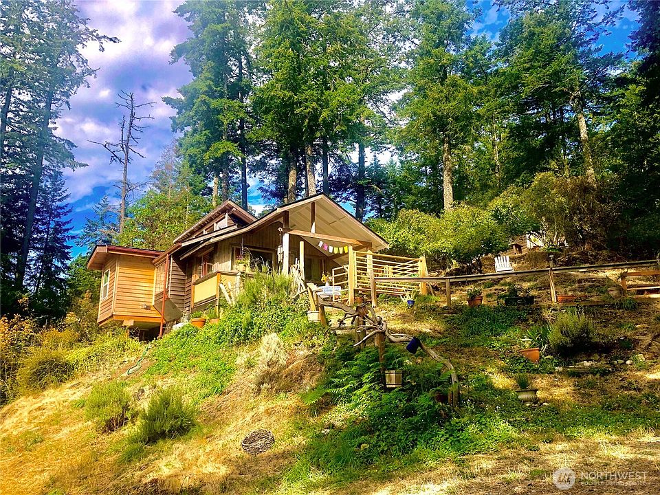1st image of 276 Elderberry Lane