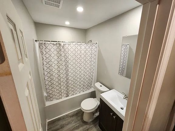 5th image of 2083 E Schumacher St