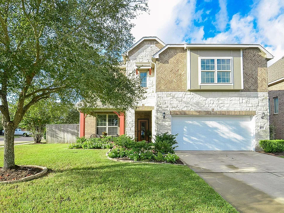 28503 Pleasant Forest Dr