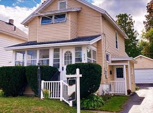 609 Darlington Rd, Syracuse, NY 13208