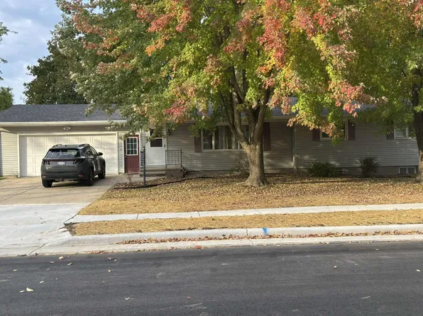 1004 Rock Ave, Waupun, WI 53963