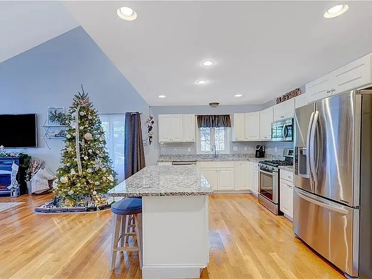 500 Mendon Rd #10 — Photo 5