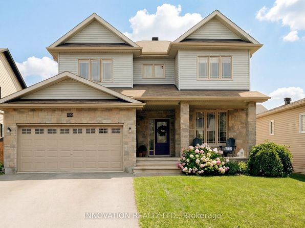 230 King St, Carleton Place, ON K7C 0C9
