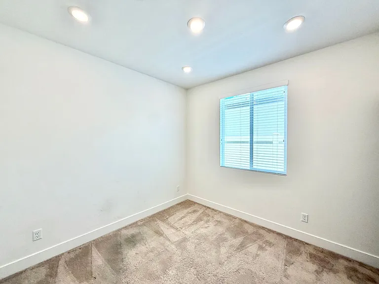 34390 Coconut Cir — Photo 11