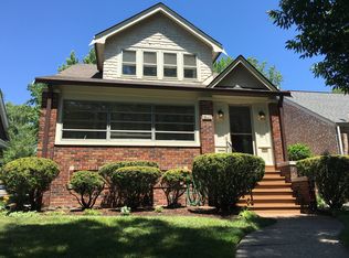 1642 Anita Ave, Grosse Pointe Woods, MI 48236