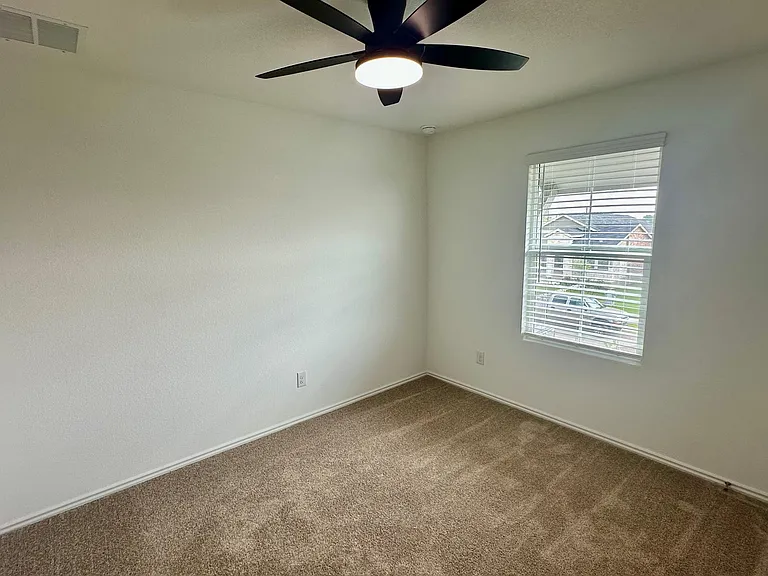 228 Sormonne Loop — Photo 20