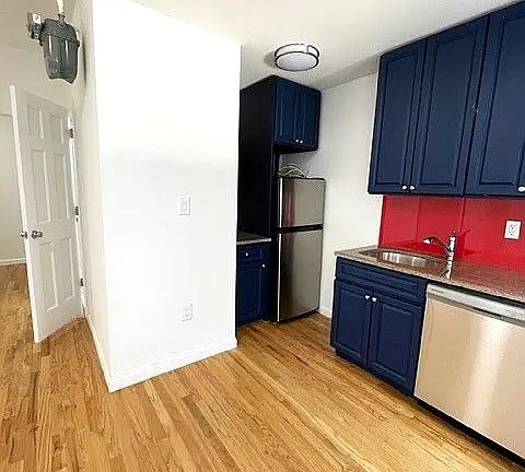 2nd image of 172 Spring St APT 2