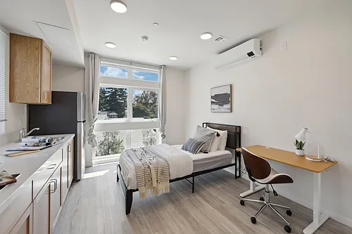 Floor plan 212