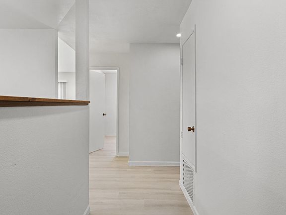 5th image of 1168 Emily Avenue