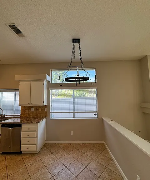 7878 Pineridge Ct — Photo 13
