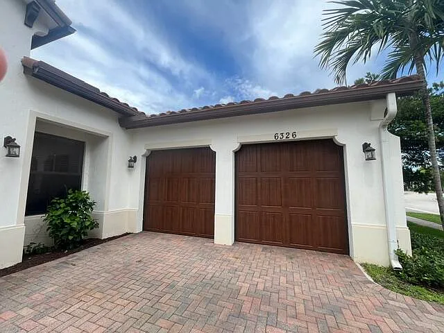 6326 Grebe Ct — Photo 4