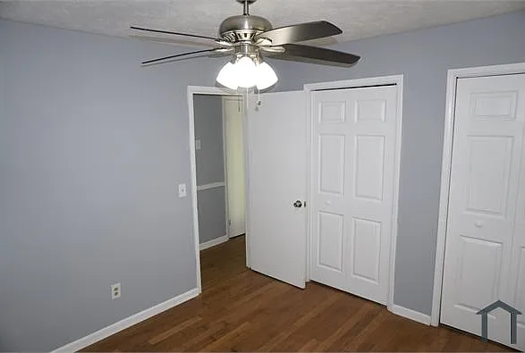 1303 Burbank Trl — Photo 25