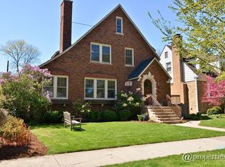 2328 Prospect Ave, Evanston, IL 60201