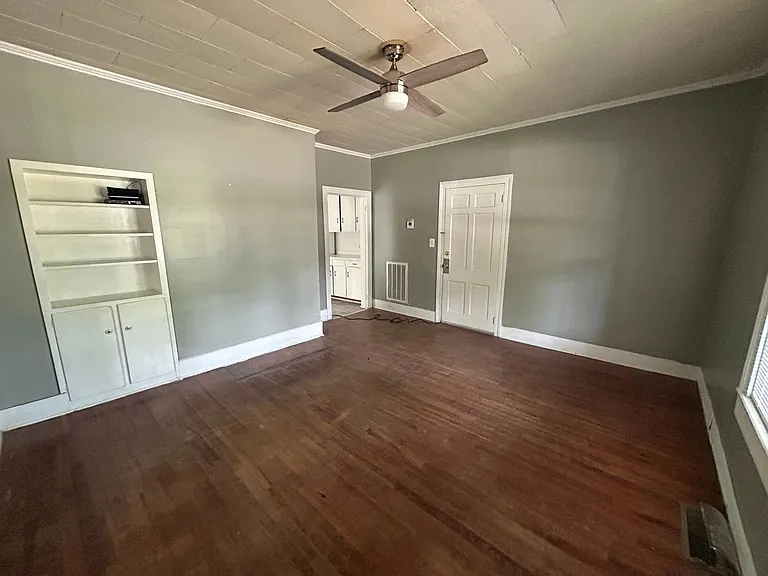 318 S Limestone St — Photo 25