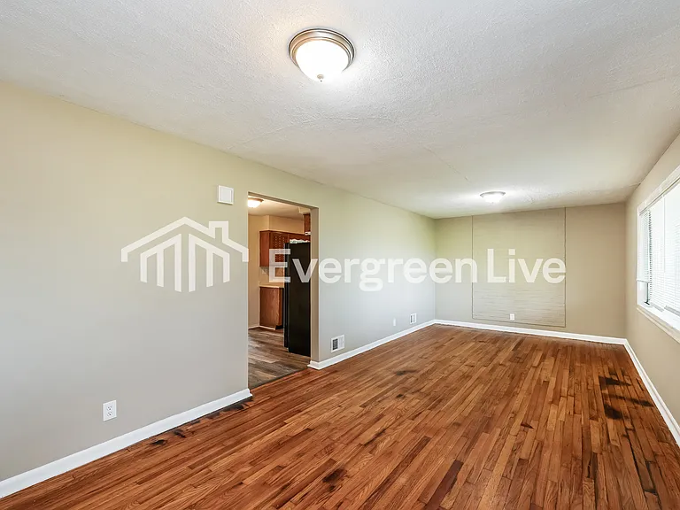 7340 Hopeful Rd — Photo 8