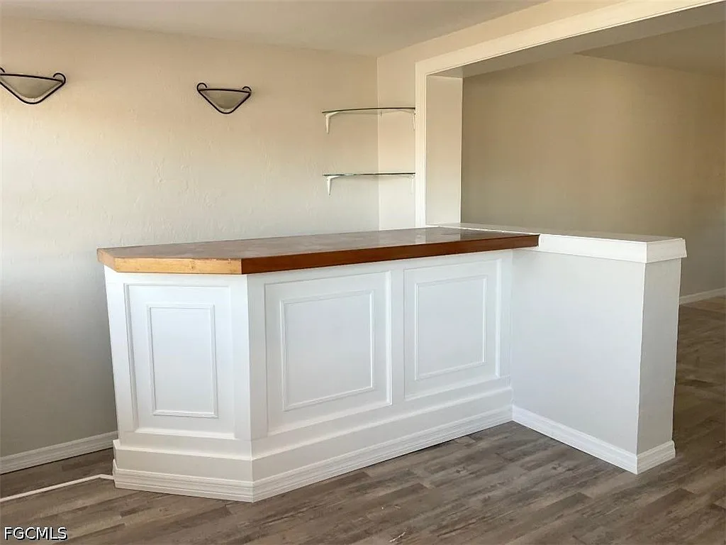 2 bed, 2.0 bath, 1852 sqft, $1,395 — Photo 3