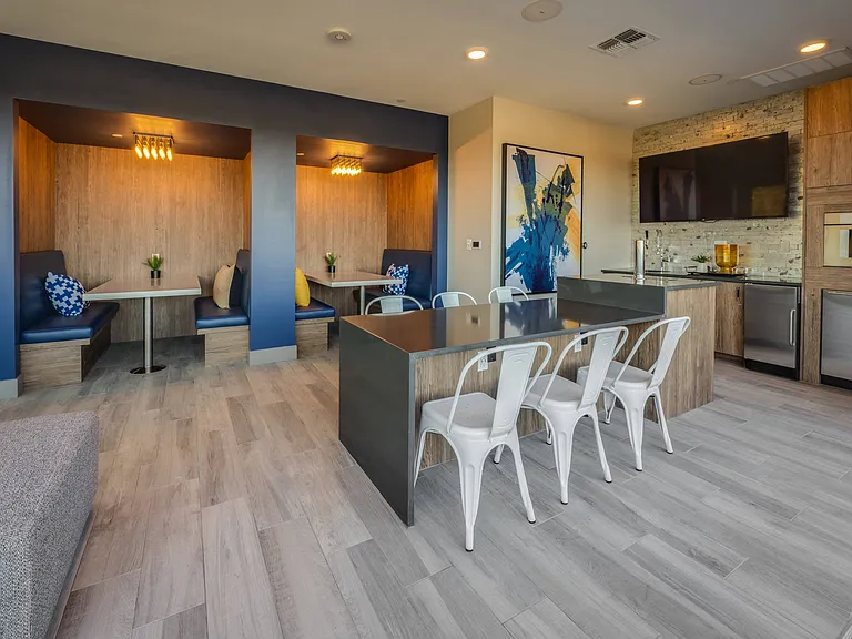 Ladera Apartments — Photo 21