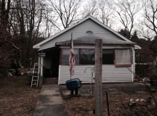 5 Maple Dr, Bloomingburg, NY 12721