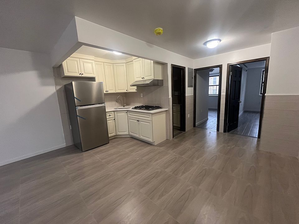 2nd image of 1122 39th St #2